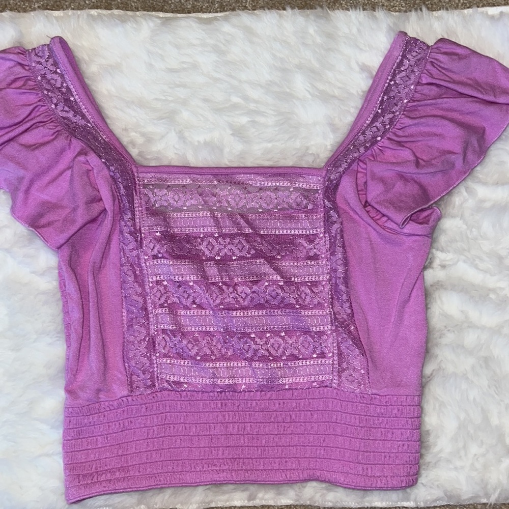 Pink/purple crop top blouse
